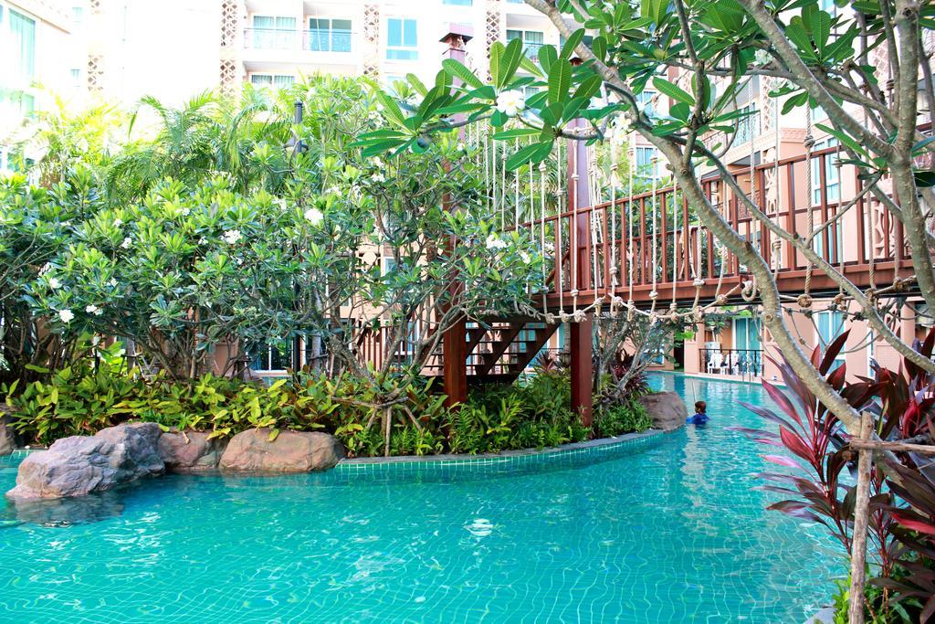 Atlantis Condo Resort Jomtien Beach Room photo