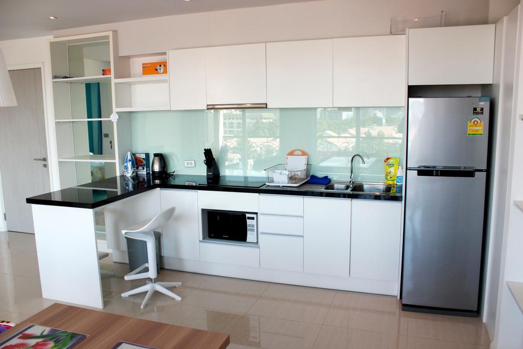 Atlantis Condo Resort Jomtien Beach Room photo