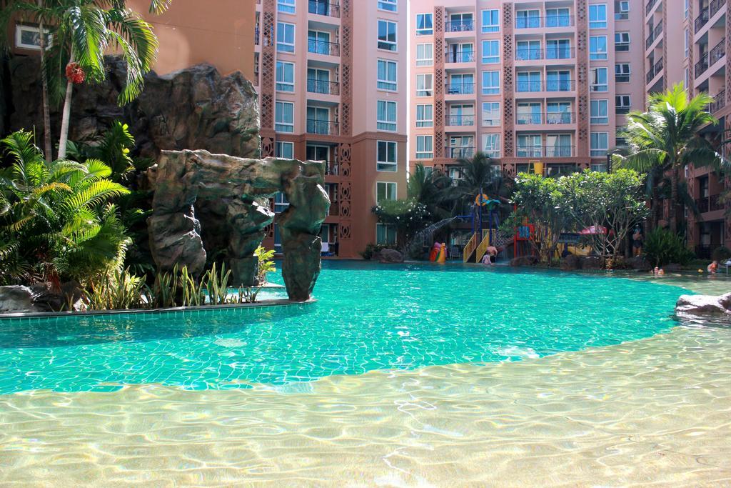 Atlantis Condo Resort Jomtien Beach Room photo