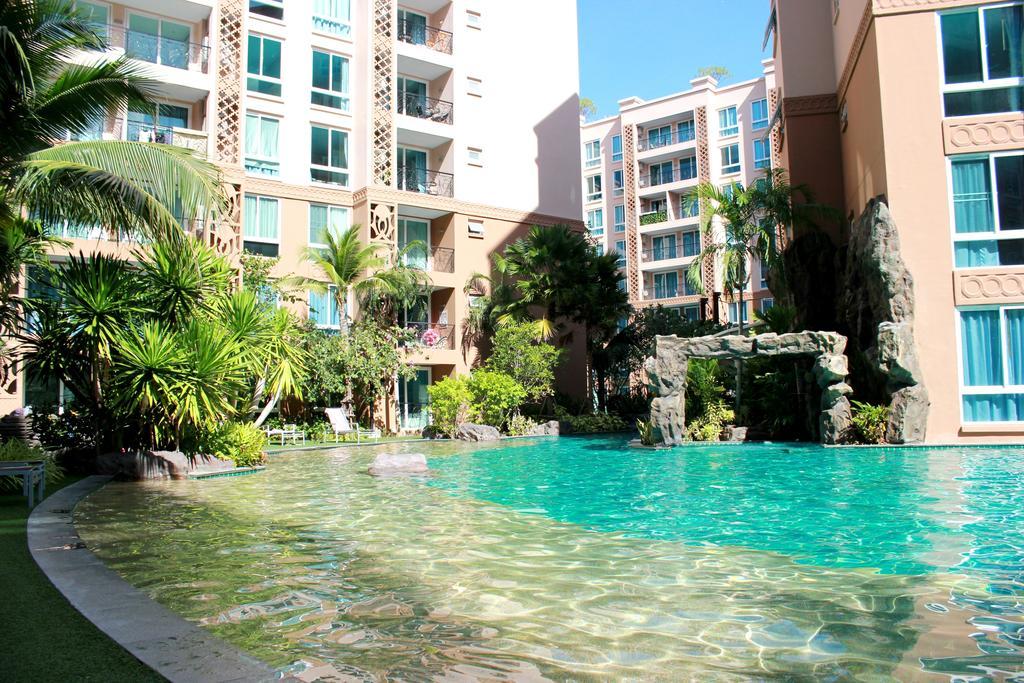Atlantis Condo Resort Jomtien Beach Room photo