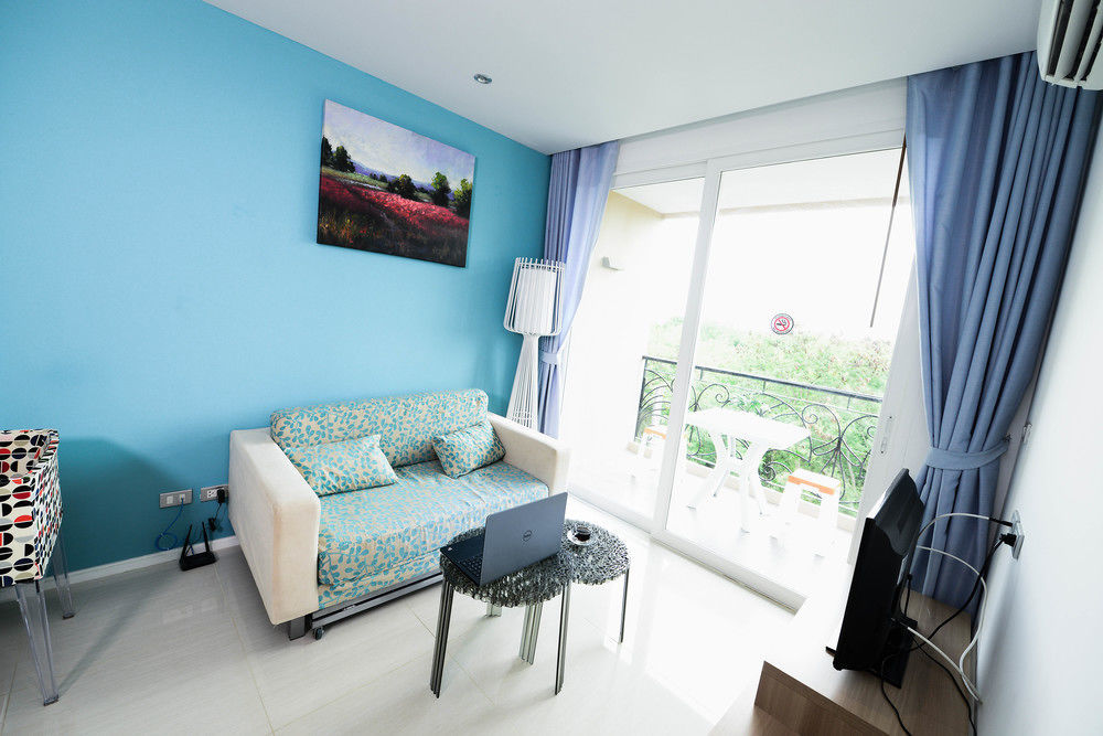 Atlantis Condo Resort Jomtien Beach Exterior photo